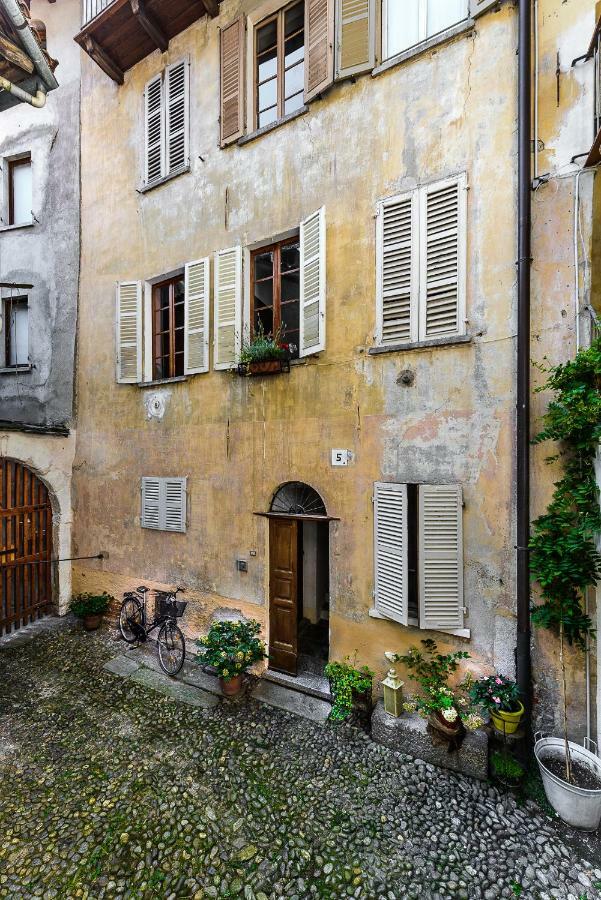 Al Vicolo Del Gallo Varallo Extérieur photo