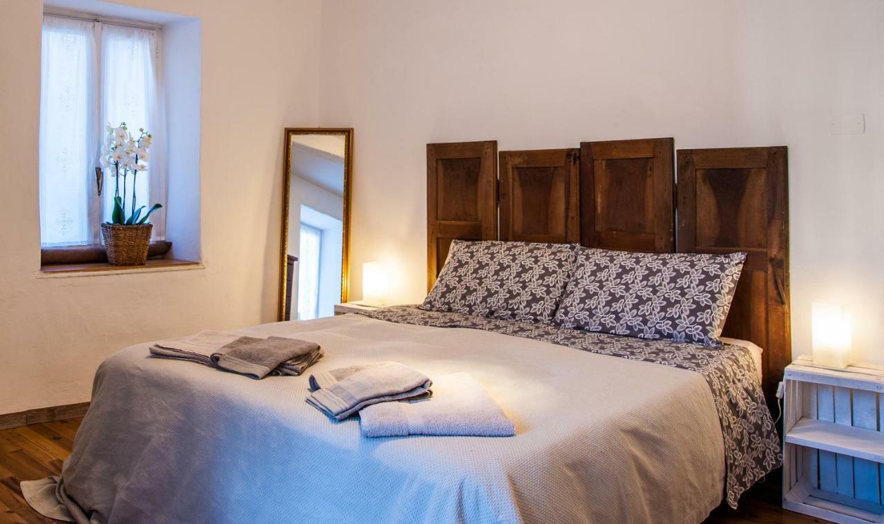 Al Vicolo Del Gallo Varallo Extérieur photo